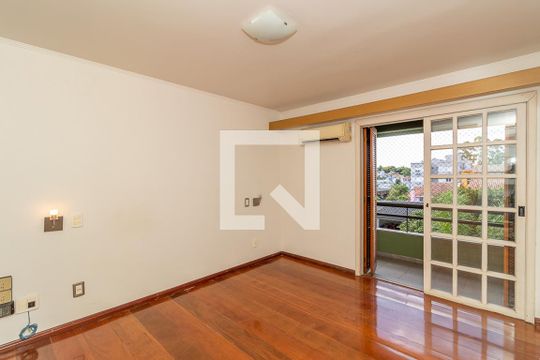 Quarto Suíte de casa para alugar com 4 quartos, 400m² em Morro Santana, Porto Alegre