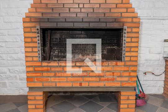 Churrasqueira de casa para alugar com 4 quartos, 400m² em Morro Santana, Porto Alegre
