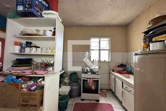 Cozinha de apartamento para alugar com 2 quartos, 60m² em Campina, São Leopoldo