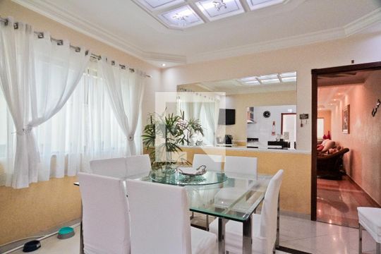 Copa de casa para alugar com 4 quartos, 600m² em Jardim Regina, São Paulo