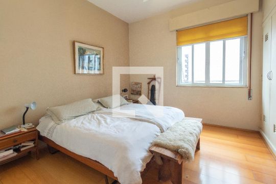 Quarto 1 de apartamento à venda com 2 quartos, 147m² em Jardim Paulista, São Paulo