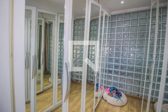 Closet de casa de condomínio para alugar com 5 quartos, 250m² em Jardim Rosaura, Jundiaí