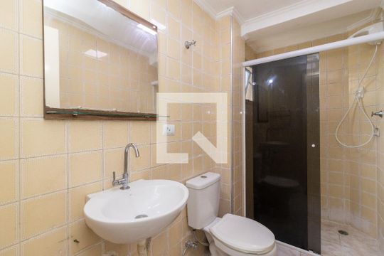 Banheiro de apartamento à venda com 2 quartos, 55m² em Parada Inglesa, São Paulo