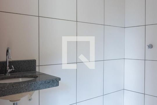 Banheiro Social de apartamento para alugar com 2 quartos, 59m² em Samambaia Sul, Brasília