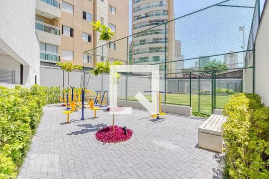 Quadra Esportiva de apartamento à venda com 2 quartos, 82m² em Itaim Bibi, São Paulo