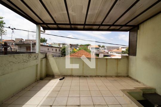 Área Externa de casa à venda com 4 quartos, 250m² em Jardim Casa Pintada, São Paulo