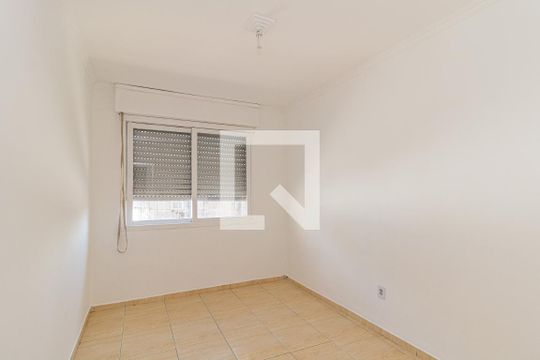 Quarto 2 de apartamento para alugar com 2 quartos, 74m² em Rubem Berta, Porto Alegre