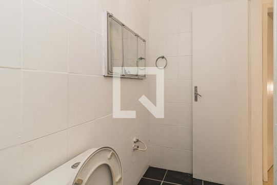 Banheiro de apartamento para alugar com 2 quartos, 74m² em Rubem Berta, Porto Alegre