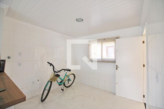 Cozinha 1 de casa à venda com 3 quartos, 148m² em Campo Novo, Porto Alegre