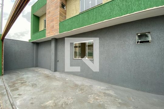 Garagem de apartamento para alugar com 2 quartos, 62m² em Setor Habitacional Vicente Pires, Brasília