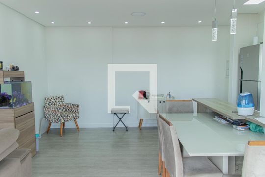 Sala  de apartamento à venda com 2 quartos, 67m² em Vila Marina, São Paulo