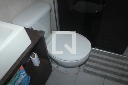 Banheiro de apartamento à venda com 3 quartos, 69m² em Vila São Paulo, São Paulo