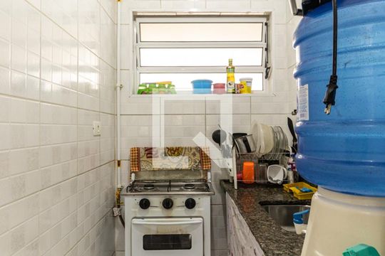Cozinha de kitnet/studio à venda com 1 quarto, 33m² em República, São Paulo