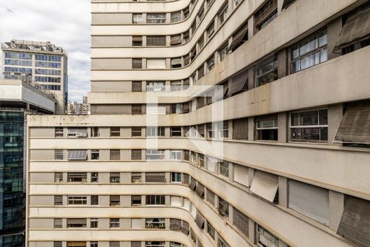 Fachada de kitnet/studio à venda com 1 quarto, 33m² em República, São Paulo