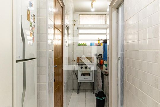 Cozinha de kitnet/studio à venda com 1 quarto, 33m² em República, São Paulo