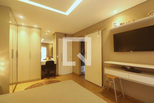 Suíte 1 - Quarto de casa para alugar com 3 quartos, 258m² em Vila Curuçá, Santo André