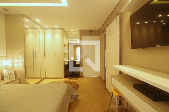 Suíte 1 - Quarto de casa para alugar com 3 quartos, 258m² em Vila Curuçá, Santo André