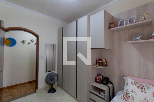 Quarto 2 de casa à venda com 5 quartos, 300m² em Parque Císper, São Paulo
