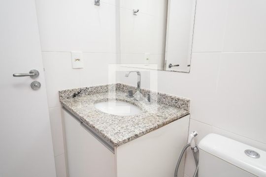 Banheiro Social de apartamento para alugar com 2 quartos, 55m² em Planalto, São Bernardo do Campo