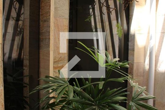 Jardim de casa à venda com 4 quartos, 583m² em Vila Palmeiras, São Paulo