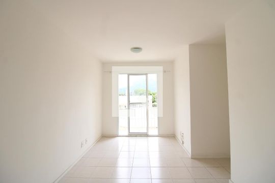 Apartamento à venda com 3 quartos, 63m² em Jacarepaguá, Rio de Janeiro