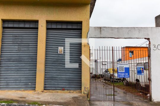 Fachada de casa para alugar com 1 quarto, 250m² em Vila Jacuí, São Paulo
