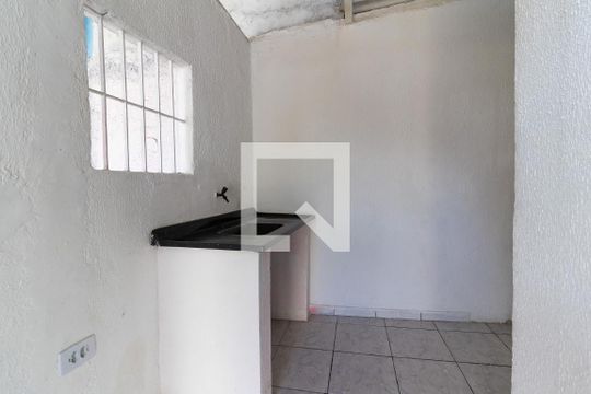 Cozinha de casa para alugar com 1 quarto, 250m² em Vila Jacuí, São Paulo