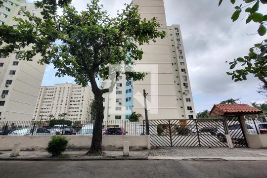 Fachada de apartamento para alugar com 1 quarto, 40m² em Jacarepaguá, Rio de Janeiro