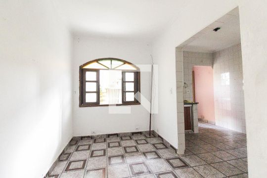 Sala de casa para alugar com 2 quartos, 100m² em Cidade Antônio Estevão de Carvalho, São Paulo