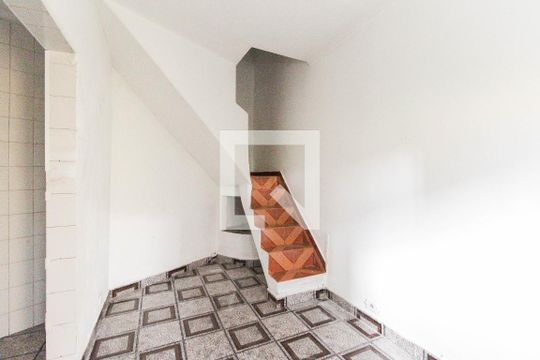Sala de casa para alugar com 2 quartos, 100m² em Cidade Antônio Estevão de Carvalho, São Paulo