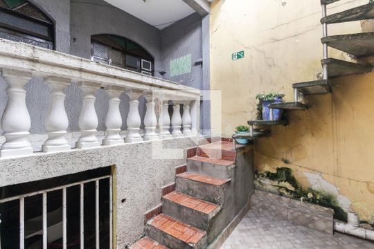 Área Externa de casa para alugar com 2 quartos, 100m² em Cidade Antônio Estevão de Carvalho, São Paulo