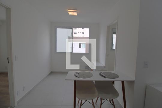 Sala de apartamento para alugar com 2 quartos, 34m² em Jardim Taquaral, São Paulo
