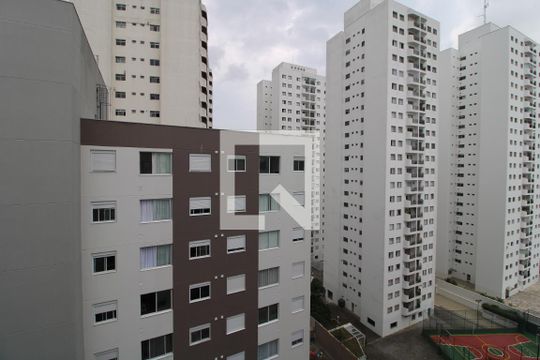 Vista janela da sala de apartamento para alugar com 2 quartos, 34m² em Jardim Taquaral, São Paulo