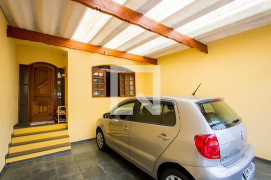Garagem de casa à venda com 2 quartos, 187m² em Jardim Las Vegas, Santo André