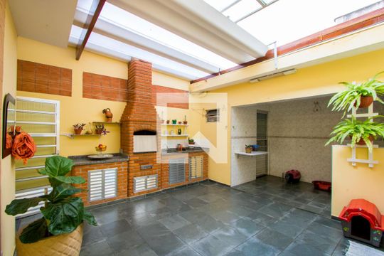Quintal de casa à venda com 2 quartos, 187m² em Jardim Las Vegas, Santo André