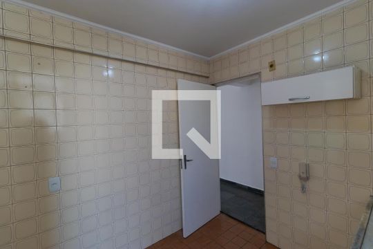 Cozinha de apartamento para alugar com 1 quarto, 62m² em Centro, Campinas