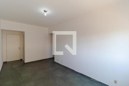 Salas de apartamento para alugar com 1 quarto, 62m² em Centro, Campinas