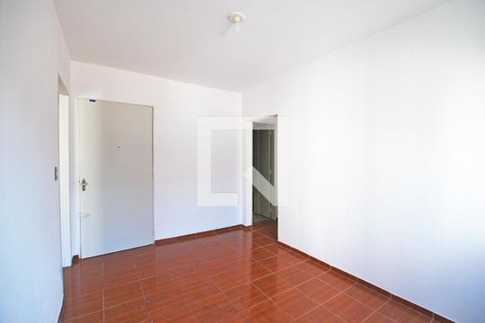 Sala de apartamento à venda com 2 quartos, 46m² em Cavalhada, Porto Alegre