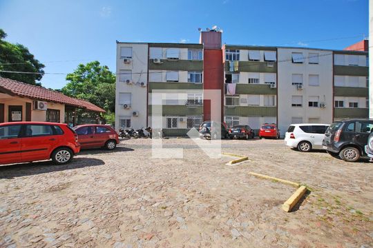 Vagas de apartamento à venda com 2 quartos, 46m² em Cavalhada, Porto Alegre