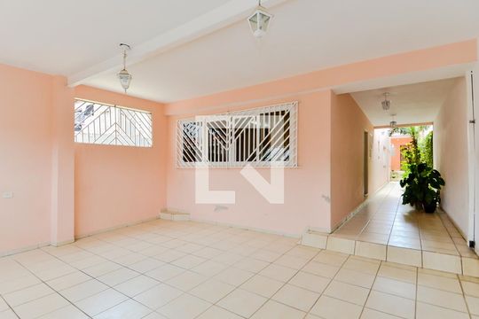 Garagem de casa à venda com 3 quartos, 275m² em Jardim Vila Galvão, Guarulhos