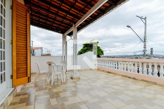Varanda da Suíte 1 de casa à venda com 3 quartos, 275m² em Jardim Vila Galvão, Guarulhos