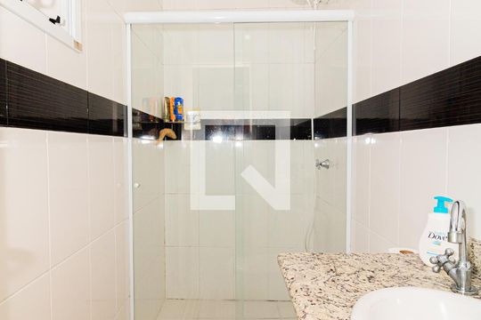 Banheiro da Suíte 1 de casa à venda com 3 quartos, 98m² em Vila Mazzei, São Paulo