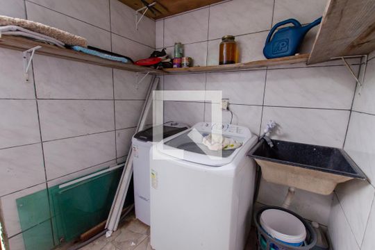 Área de serviço de casa para alugar com 5 quartos, 200m² em Campeche Leste, Florianópolis