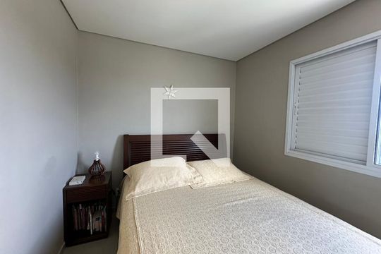 Suíte de apartamento à venda com 2 quartos, 70m² em Jardim Iracema, Barueri
