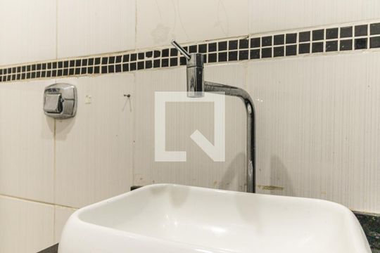 Banheiro - Torneira de kitnet/studio para alugar com 1 quarto, 28m² em Campos Elíseos, São Paulo
