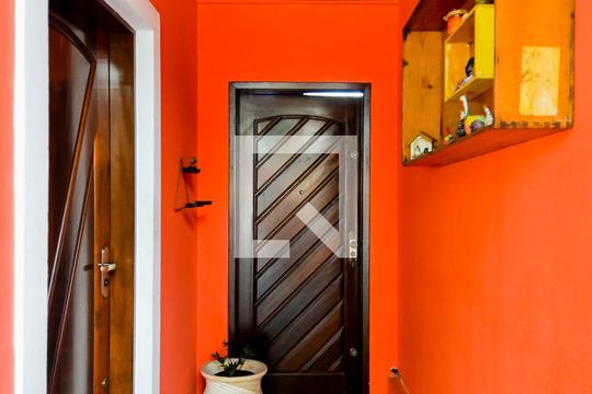 Hall de Entrada de casa à venda com 3 quartos, 100m² em Vila Milton, Guarulhos