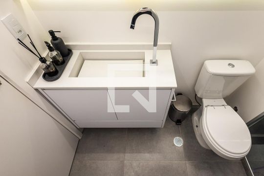 Banheiro de apartamento à venda com 1 quarto, 39m² em Pinheiros, São Paulo