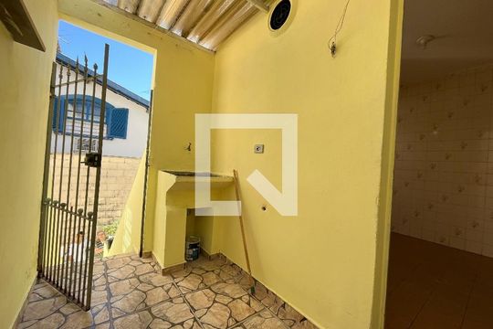 Casa  2 - Área de Serviço de casa à venda com 5 quartos, 240m² em Jardim Oriental, São Paulo