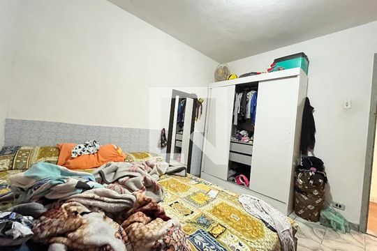 Casa 1- Quarto 1 de casa à venda com 5 quartos, 240m² em Jardim Oriental, São Paulo