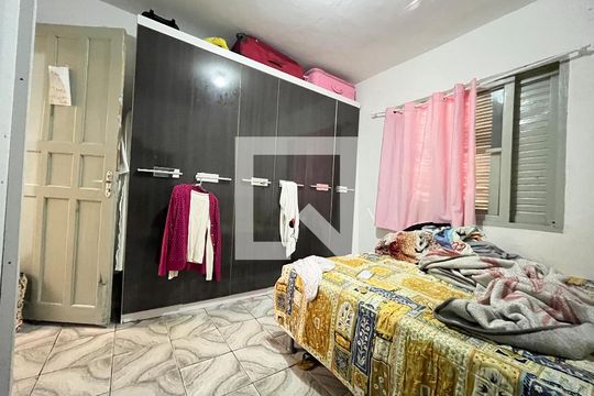Casa 1- Quarto 1 de casa à venda com 5 quartos, 240m² em Jardim Oriental, São Paulo